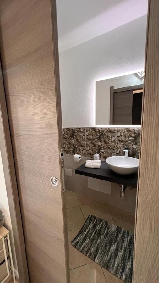 Come Per Incanto Rooms Bosa Bagian luar foto