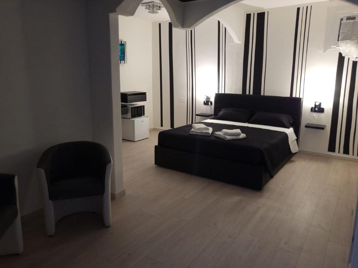 Come Per Incanto Rooms Bosa Bagian luar foto